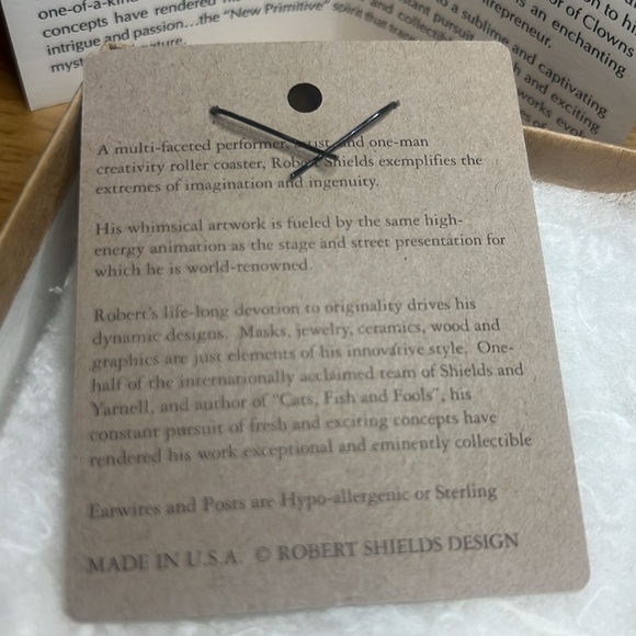 Robert Shields Dainty Dangle Heart Earrings NIB Post Hypoallergenic - Picture 8 of 8